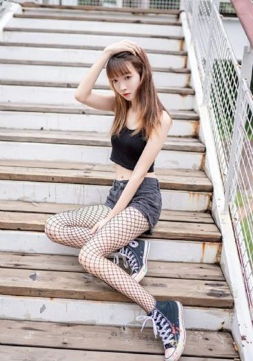 妈妈理论片